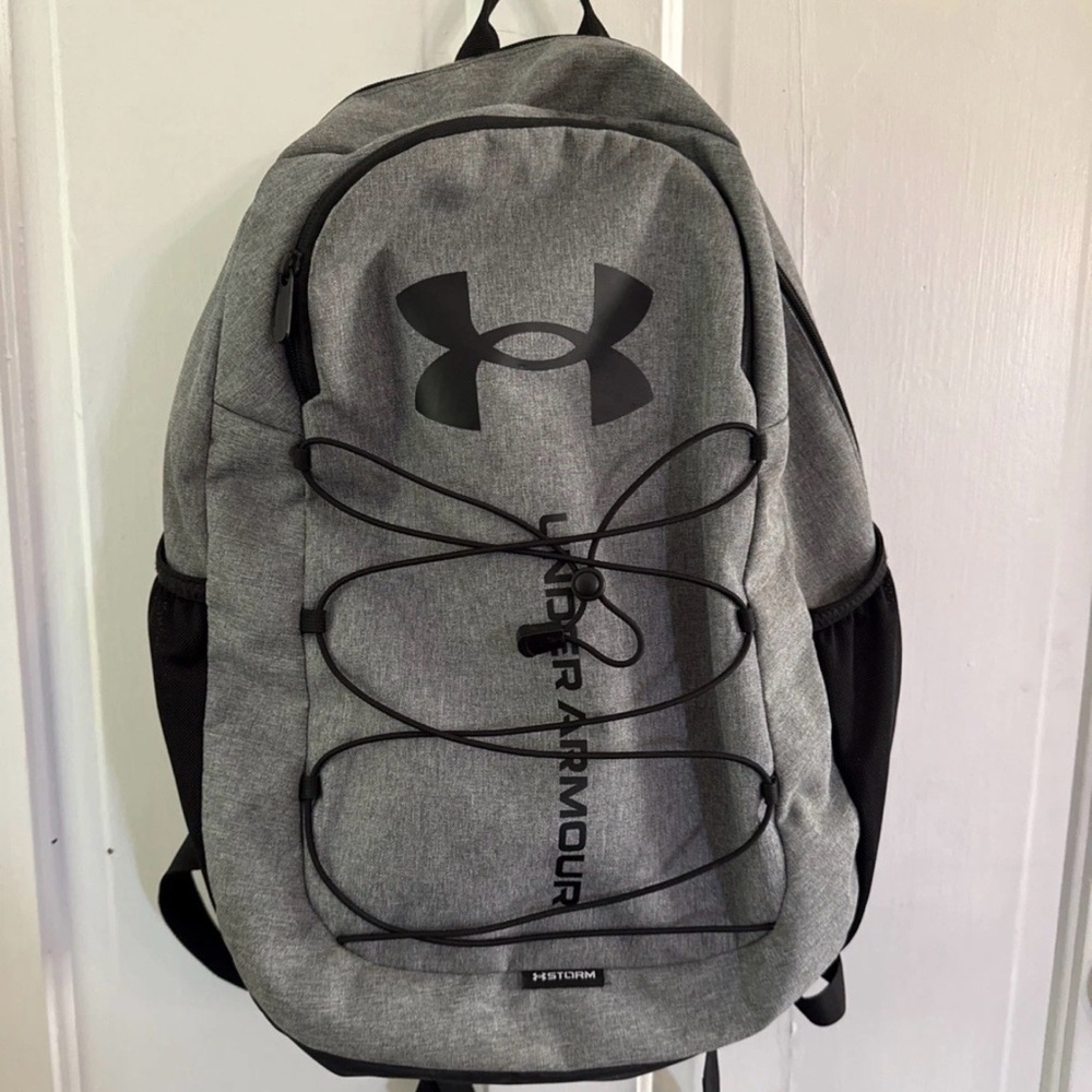 UnderArmour UA Hustle Sport Adult Backpack Gray Heather-water resistant